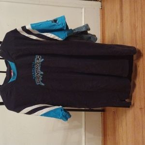 Medium men's panthers shirt